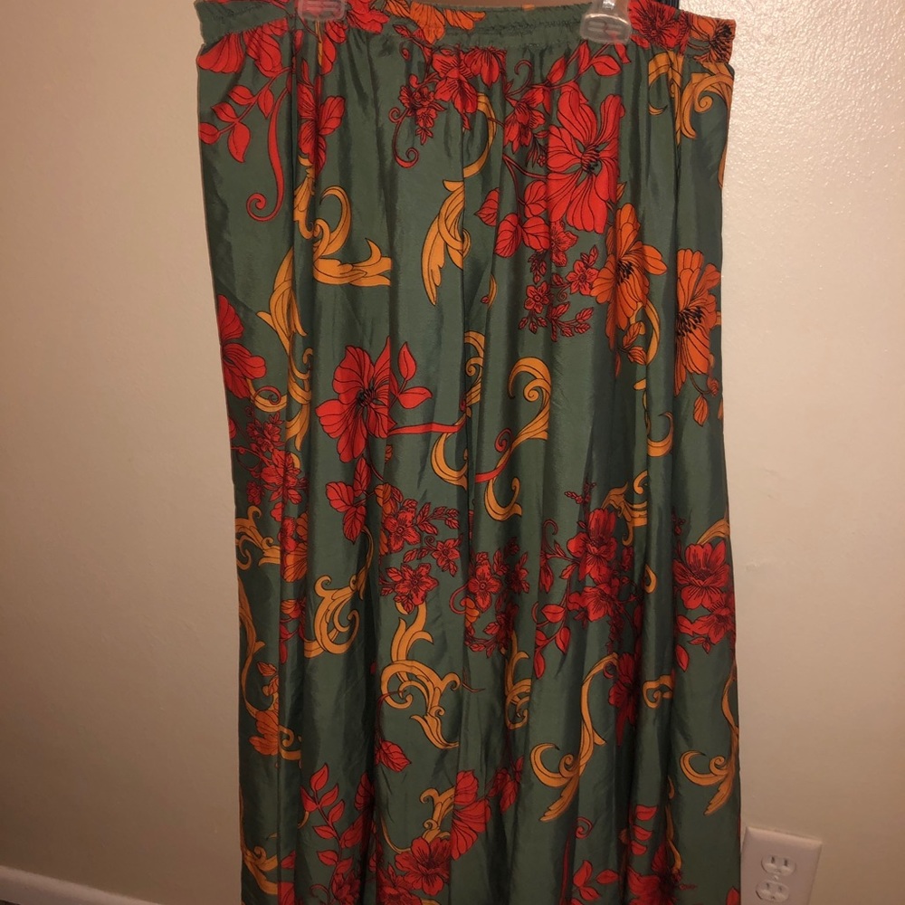 Green Floral Print Pleated Skirt